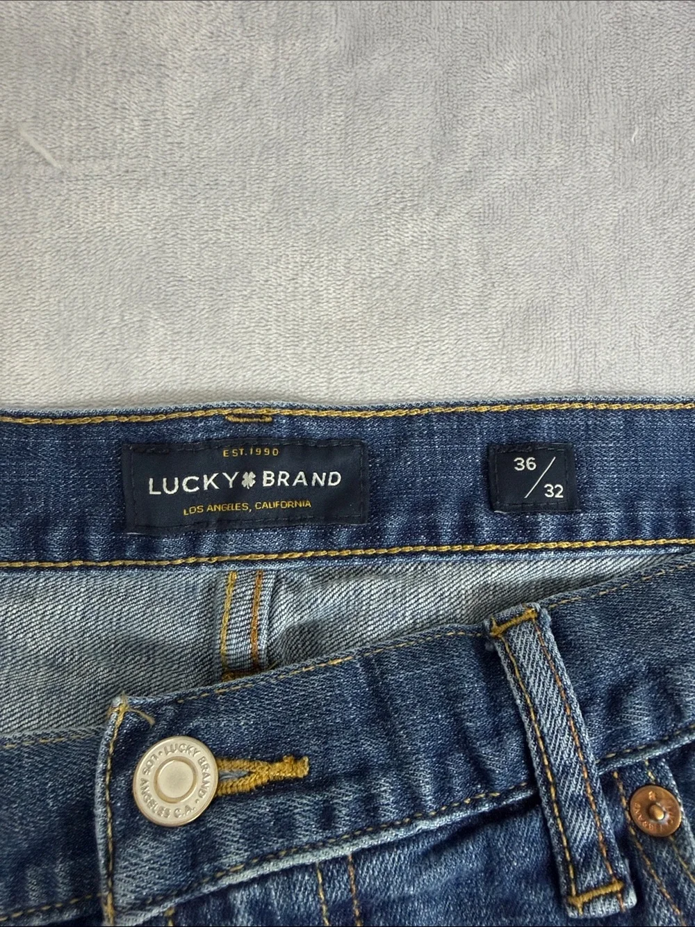 Lucky Brand Dark Blue Relaxed Straight Denim Jeans